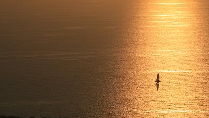 .. um einen Blick auf den Sonnenabgang in dramatischen Rot zu erhaschen.