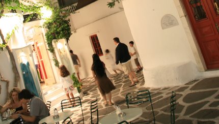 Gassenwirrwar mit Geschäften - der Verirrungsfaktor kam sehr zugunsten der Damen