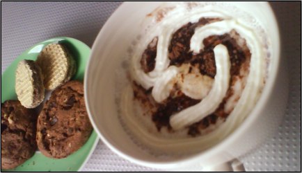 Frühstück mit dem Verwöhnaroma bei mir gerade eben - man gönnt sich ja sonst nix