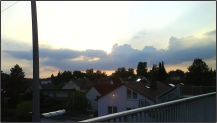 Sonnenuntergang über dem Nachbardorf