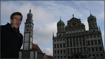 Das Augsburger Rathaus mit dem Goldenen Saal im 3.-6. Stock