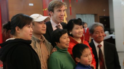 Meine neuen Verwandten gratulierten mir herzlichst und Fotos durften da nicht fehlen