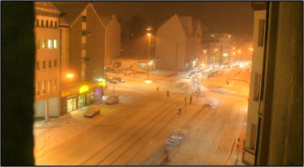 Schneegepeinigte Straße